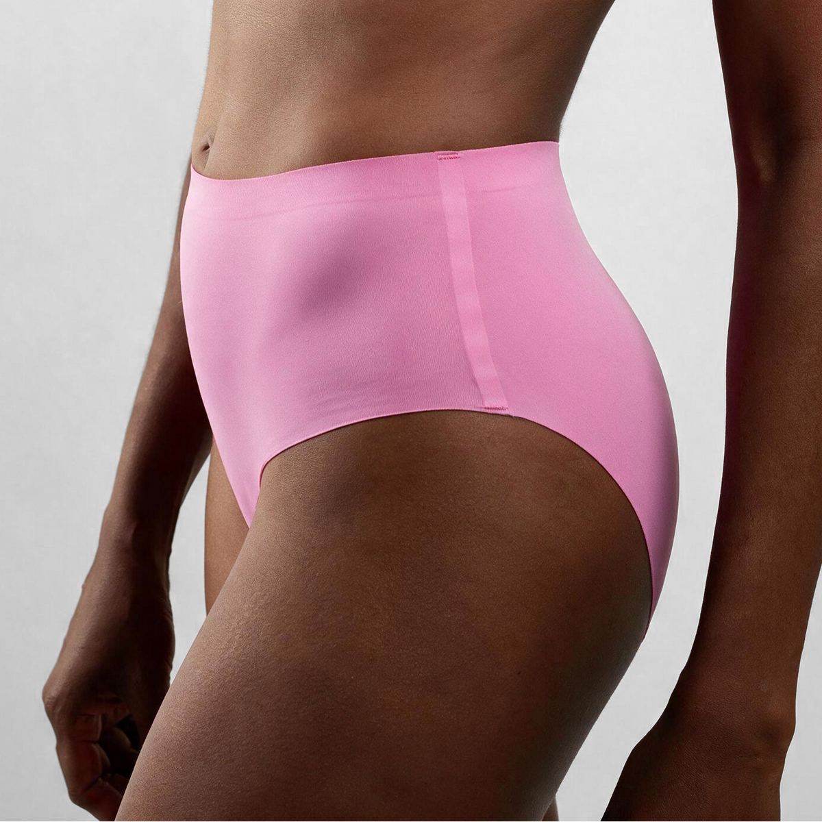 Custom-made high-waisted briefs